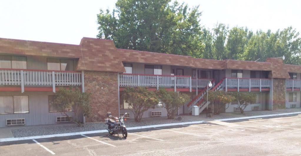 The Hotel Y Γιακίμα Εξωτερικό φωτογραφία
